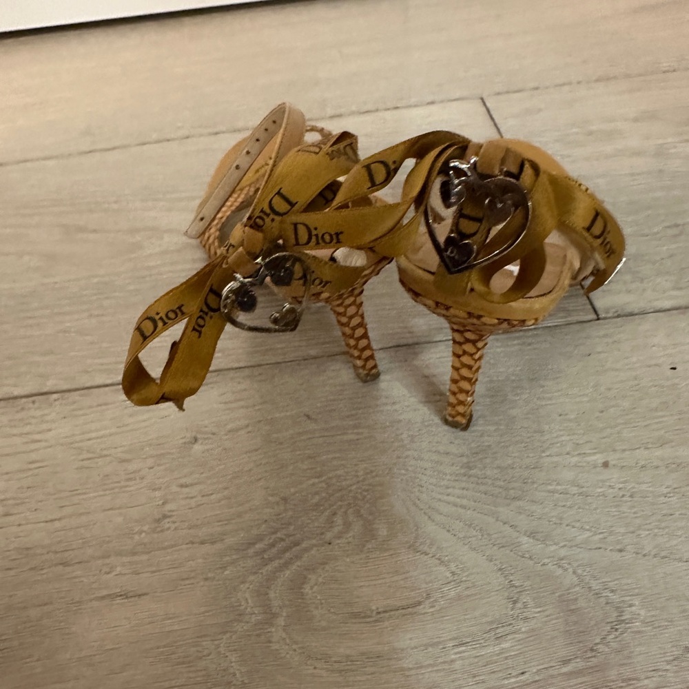 Dior Women's Gold Strappy Heels - Picture 4 of 4